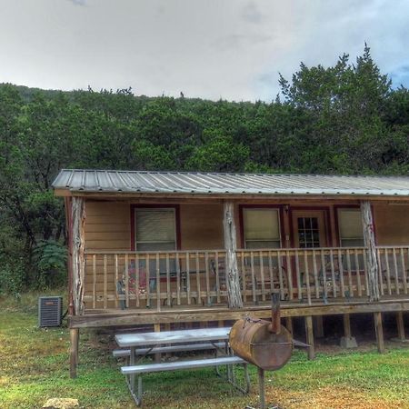 Riverstone Cabins Hotel Leakey Ngoại thất bức ảnh